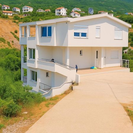 Apartments Lejla 多布拉沃达 外观 照片